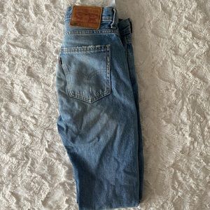 Levi Mom Jeans
